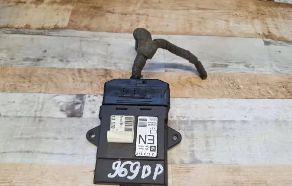 Opel Vectra C Door control unit/module 13170177