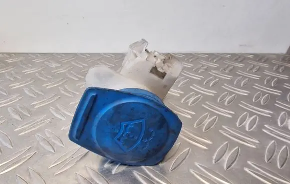 Volkswagen PASSAT B8 Window washer liquid tank fill tube 3Q0955455