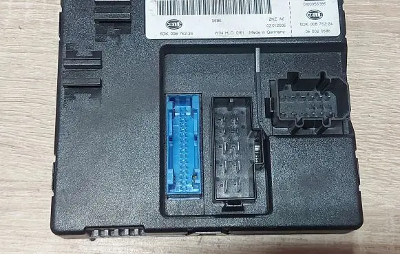 Audi A6 S6 C6 4F Light module LCM 4F0907289G