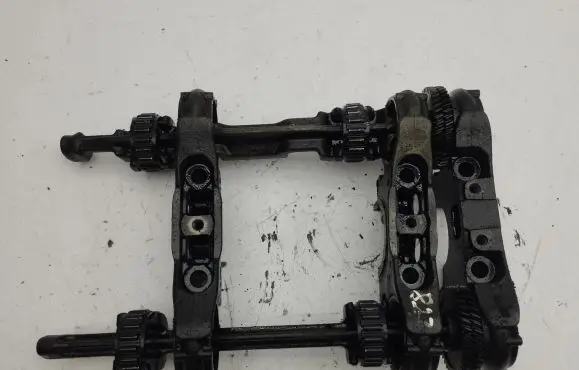 Mercedes-Benz E W213 Balance shaft 