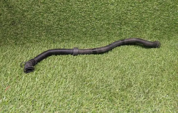 Audi Q5 SQ5 Engine coolant pipe/hose 06E133817K 817M
