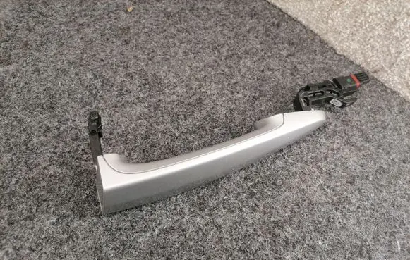 BMW 4 F32 F33 Front door exterior handle 7207561 7329357