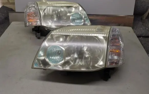 Nissan X-Trail T30 Headlights/headlamps set 