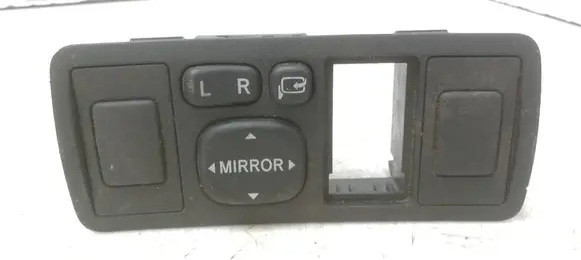 Toyota Avensis T250 Wing mirror switch 183575 777669