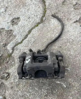 Mercedes-Benz C W204 Rear brake caliper 11817100221