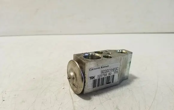 Nissan X-Trail T32 Air conditioning (A/C) expansion valve 922001HP0C