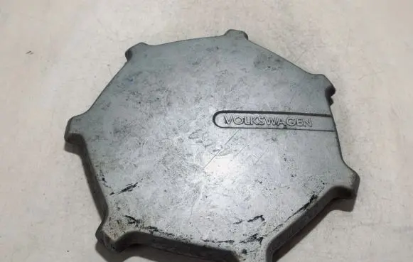 Volkswagen PASSAT B3 Original wheel cap 357601149