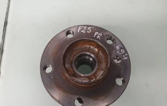 BMW X3 F25 Front wheel ball bearing 6870725 31206870725