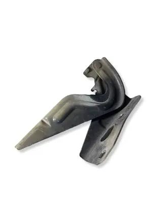 Seat Ibiza IV (6J,6P) Engine bonnet/hood hinges 6J0823301