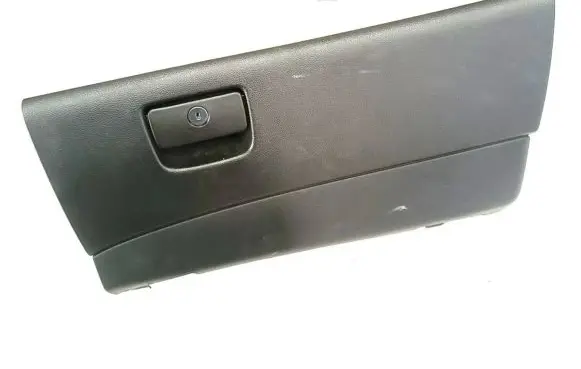 Chevrolet Malibu Glove box 000X083A079
