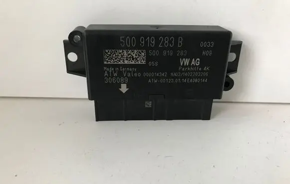 Audi A3 S3 8V Parking PDC control unit/module 5Q0919283B