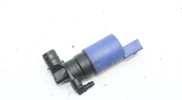 Jaguar F-Pace Windscreen/windshield washer pump AV6113K082AA