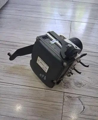 BMW 5 E60 E61 ABS Pump 6783360