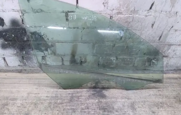 KIA Optima Front door window glass four-door