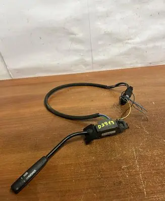 Mercedes-Benz E W210 Cruise control switch 2025400444 D3913