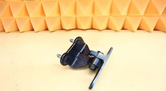 Mercedes-Benz C W204 Front door upper hinge