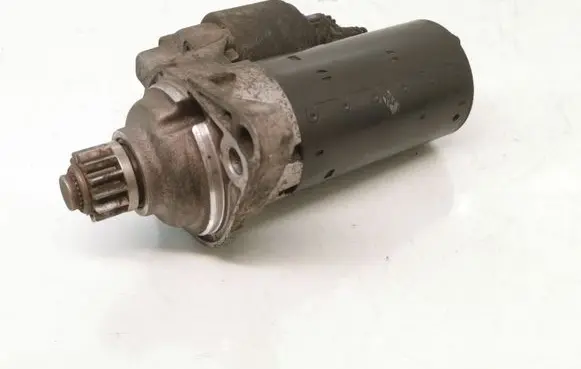 Volkswagen PASSAT B6 Starter motor 0001153007008 02Z911024H