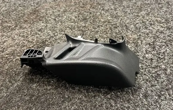 Mercedes-Benz C W206 Other trunk/boot trim element A2066933900