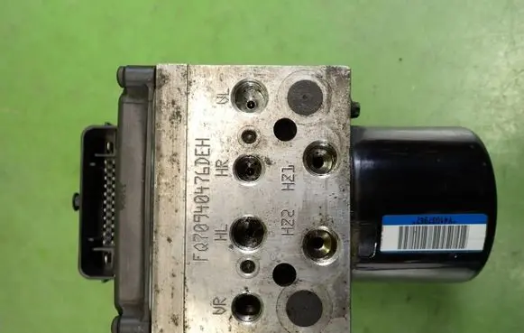 Volkswagen PASSAT B6 ABS Pump