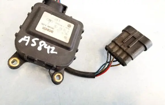 Alfa Romeo 166 Air flap motor/actuator 0132801130 b837