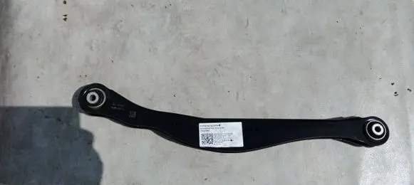 BMW 2 F44 Rear control arm 6881362
