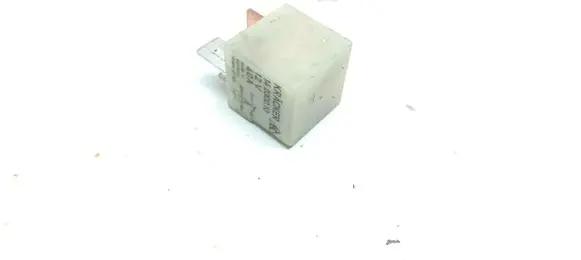 Volkswagen PASSAT B5 Other relay 14030010