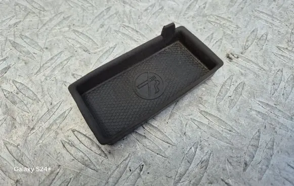 Mercedes-Benz ML W166 Glove box pad A1666830394