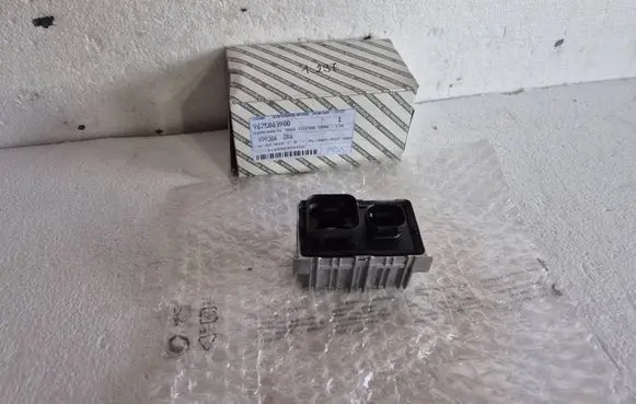 Citroen Jumper Glow plug pre-heat relay 9675863980