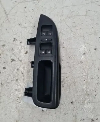 Skoda Octavia Mk2 (1Z) Electric window control switch