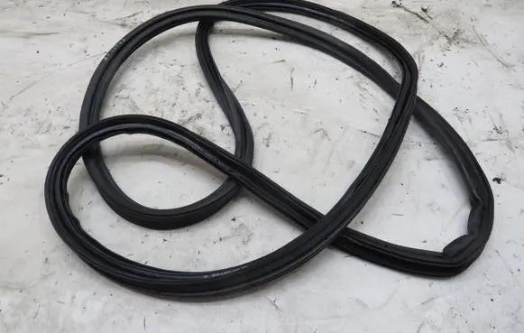 Honda Civic IX Trunk rubber seal (body) KRIS235789
