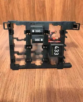 Seat Altea XL Relay mounting block 1T1937503A