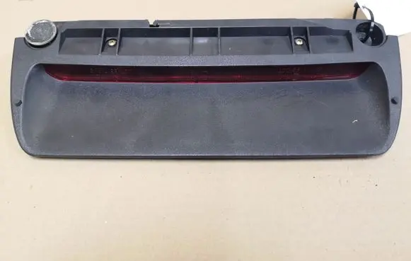 Citroen C5 Third/center stoplight