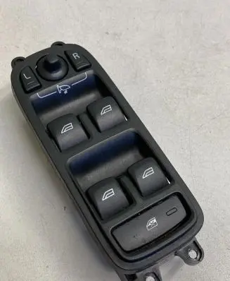 Volvo XC60 Electric window control switch 31334346