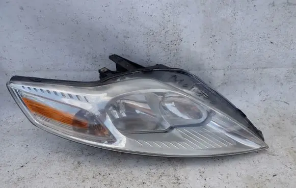 Ford Mondeo MK IV Headlight/headlamp