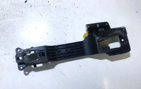 Suzuki Grand Vitara II Front door exterior handle