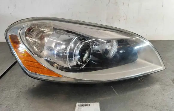 Volvo XC60 Headlight/headlamp 30763138 31395465