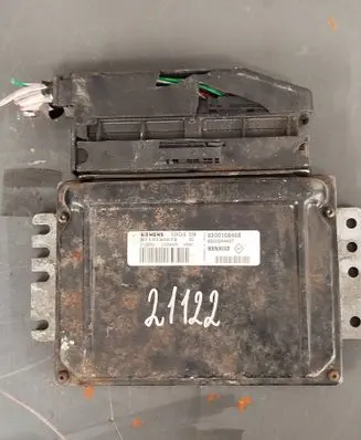 Renault Megane I Engine control unit/module 8200108408 s110130072