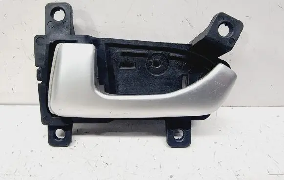 KIA Sportage Rear door interior handle 826103U000