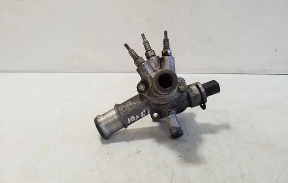 Volkswagen Golf IV Coolant heater 038121133A