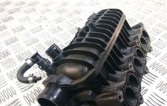 Ford Fiesta Intake manifold CM5G9424FA
