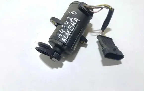 Nissan Almera N16 Accelerator throttle pedal 0281002425 084201255