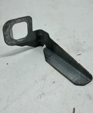 Volvo V60 Front bumper mounting bracket 31349722