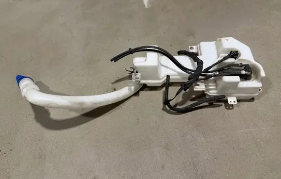 Ford Transit Custom Windshield washer fluid reservoir/tank BK2113K185C