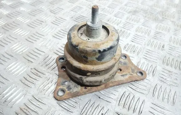 Seat Ibiza III (6L) Engine mount bracket