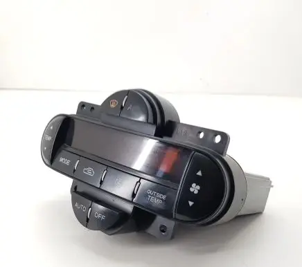 KIA Carens I Climate control unit 0K2FB61190