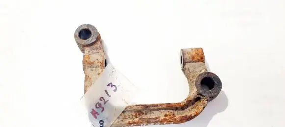 Audi A2 Engine mounting bracket