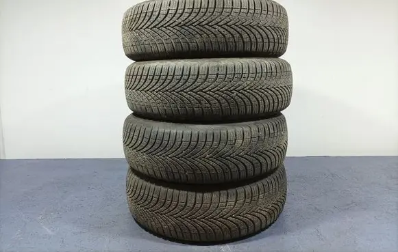 Renault Twingo II R17 C winter tire 4038526046796