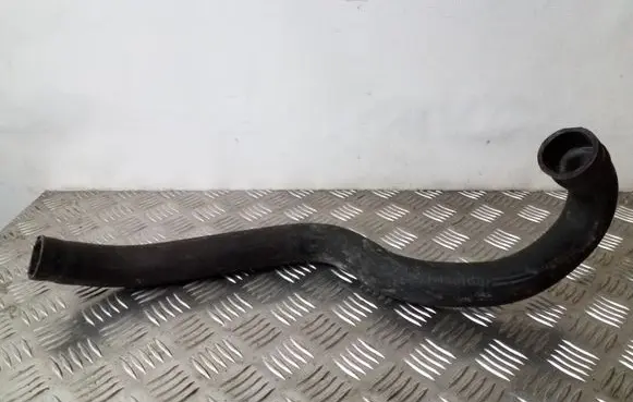 Audi A6 S6 C4 4A Engine coolant pipe/hose 4A0121055