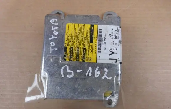 Toyota Avensis T270 Airbag control unit/module 8917005230