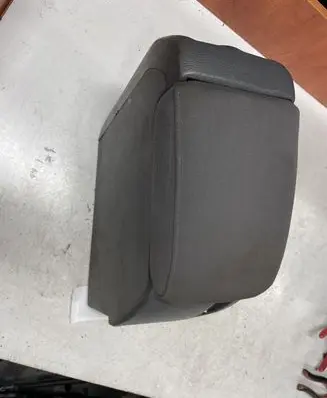 Volkswagen Golf VI Armrest 1K5864251